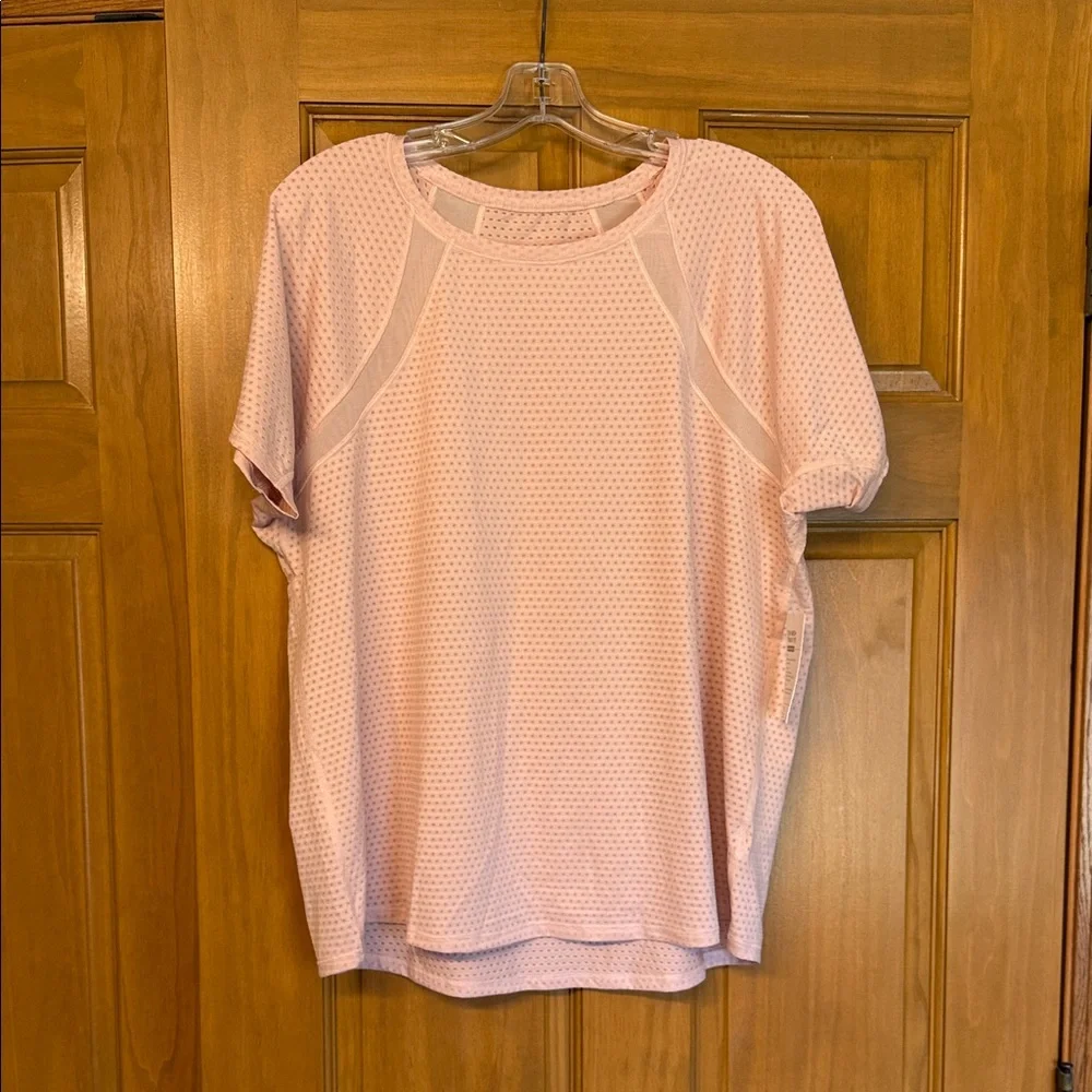 NWT Athleta Light Pink Short Sleeve Performance Tee